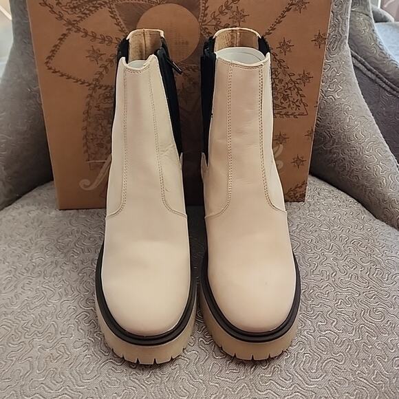 Free People James Chelsea Boot, White, EU 39, New in Box - Picture 3 of 7